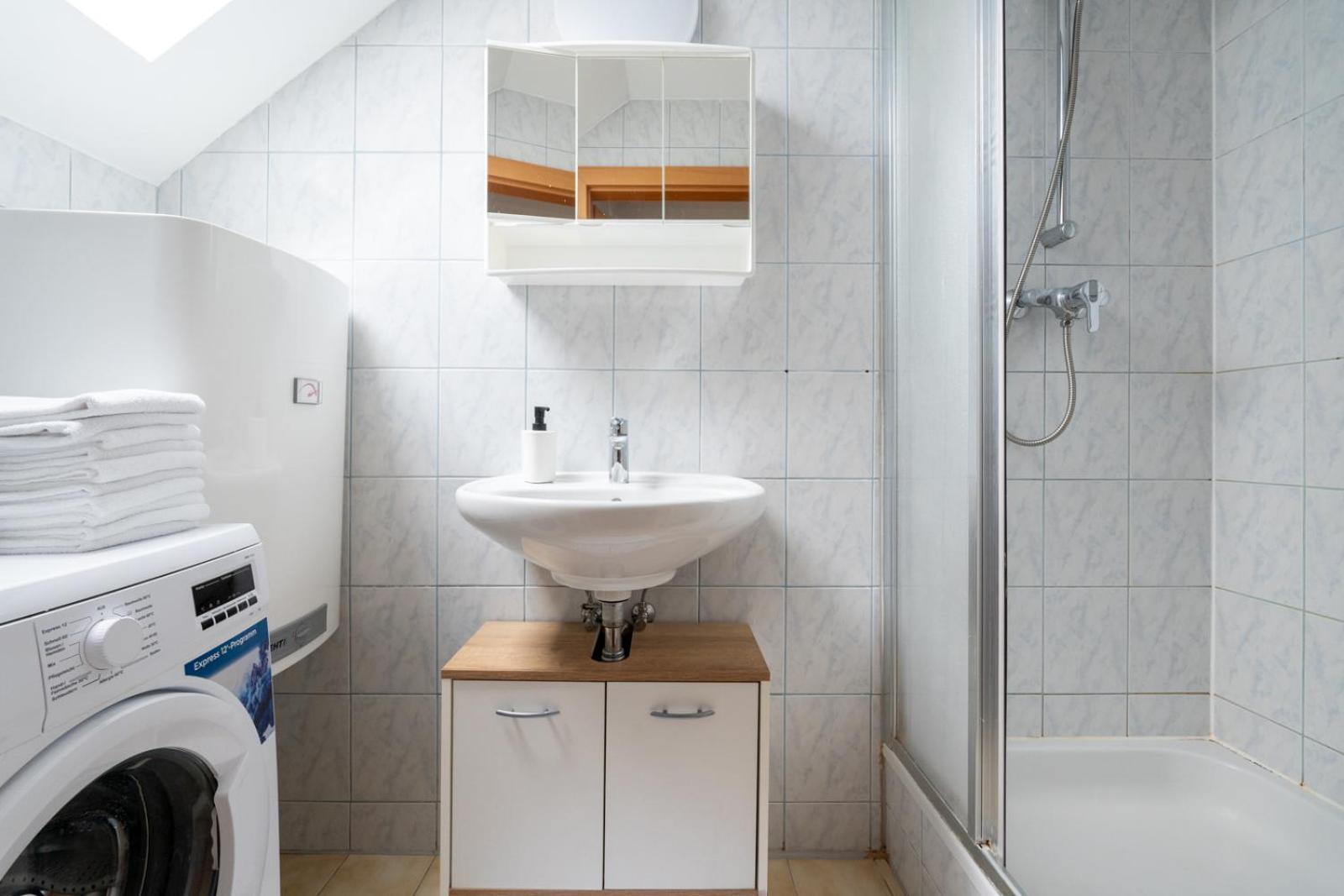 Farawayhomes Studio Graz #2 Luaran gambar