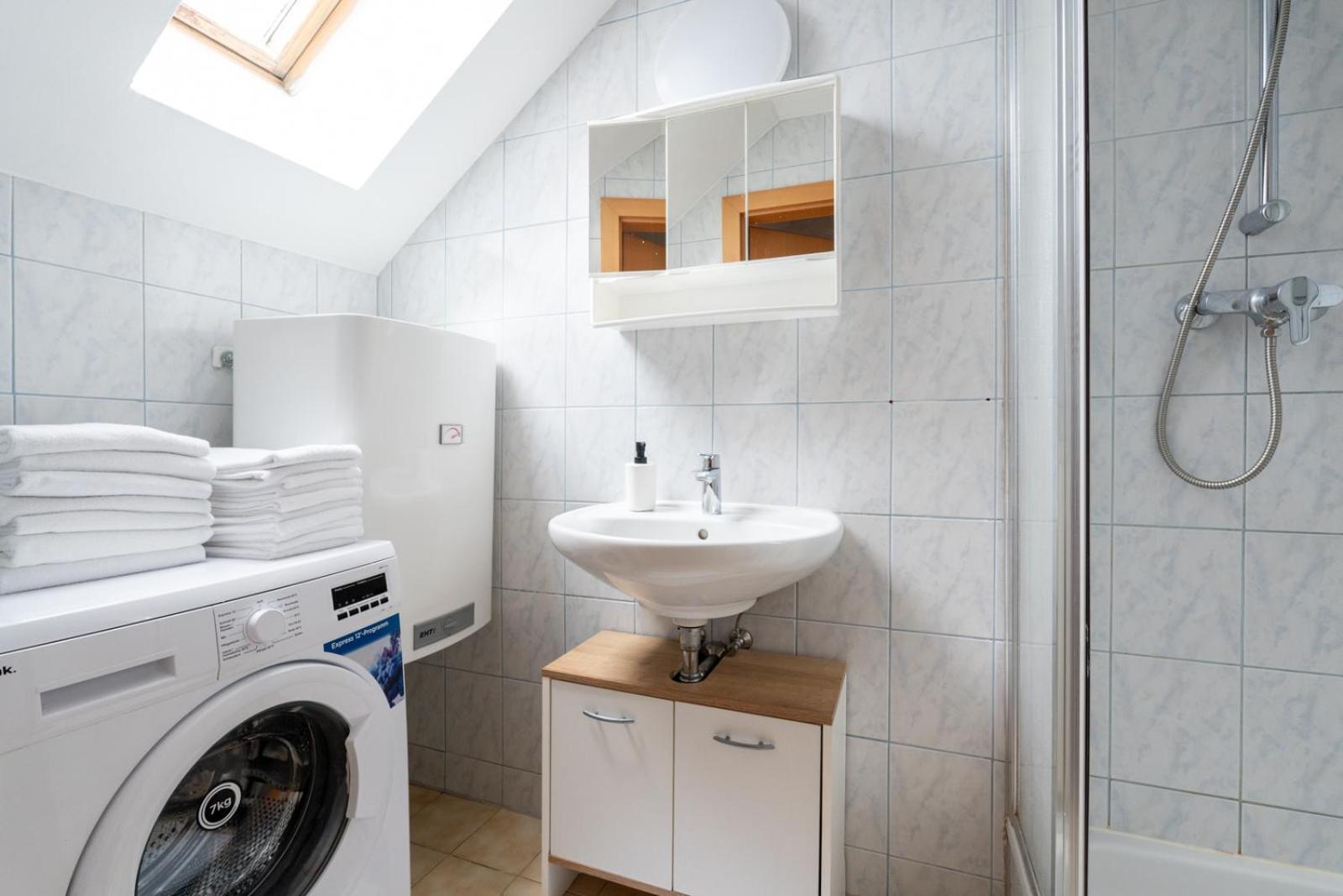 Farawayhomes Studio Graz #2 Luaran gambar